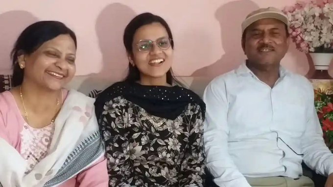 गोरखपुर की नौशीन ने UPSC में 9वीं रैंक लाकर जिले का नाम किया रोशन