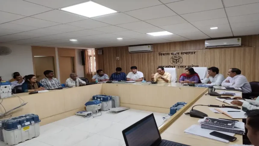 शाहजहांपुर: इलेक्ट्रॉनिक वोटिंग मशीन मास्टर ट्रेनर्स का प्रशिक्षण सम्पन्न