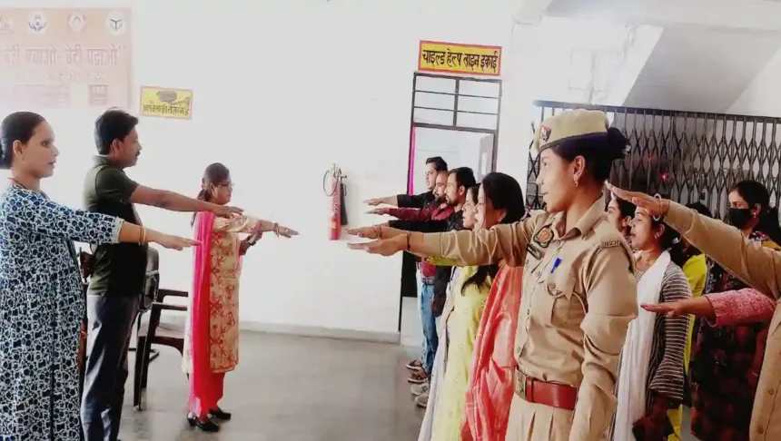 शाहजहांपुर: वन स्टॉप सेंटर पर मताधिकार शपथ ग्रहण कार्यक्रम आयोजित