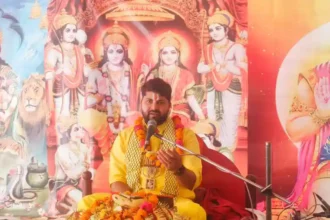 Hardoi News: माँ पंथवारी मन्दिर प्रागंण में हो रही श्री राम कथा में उमड़े श्रद्धालु