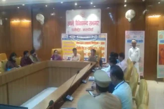 Hardoi: वाहन चेकिंग के दौरान व्यवहार में शालीनता बनाये रखें- जिलाधिकारी