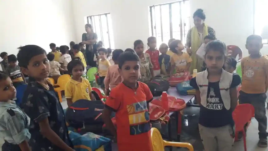 Hardoi: एनएसडीए मोंटेसरी स्कूल में चल रहे प्रवेश के साथ ही विधिवत कक्षाएं हुई संचालित