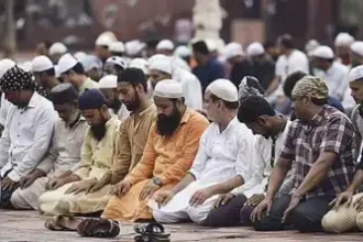 Kanpur News: शहर के बेनाझाबर ईदगाह में दो पालियों में पढ़ी जाएगी ईद की नमाज