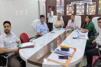 Shahjahanpur: प्रेक्षक की उपस्थिति में तृतीय रैंडमाइजेशन सम्पन्न