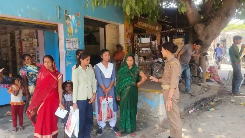 Hardoi: महिलाओं एवं बालिकाओं को महिला सशक्तिकरण के तहत किया गया जागरूक