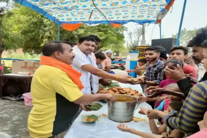 आखिरी बड़े मंगल पर हुआ जगह जगह कन्या भोज और भंडारा