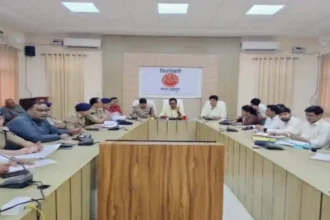 Shahjahanpur: कावड़ यात्रा को सकुशल सम्पन्न कराने हेतु जिलाधिकारी की अध्यक्षता में बैठक सम्पन्न