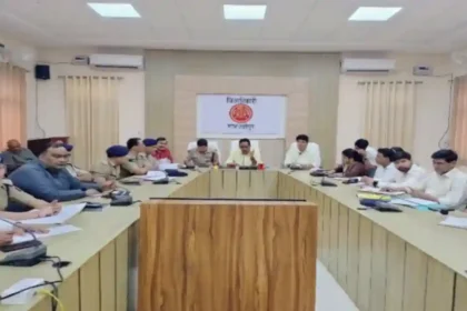 Shahjahanpur: कावड़ यात्रा को सकुशल सम्पन्न कराने हेतु जिलाधिकारी की अध्यक्षता में बैठक सम्पन्न