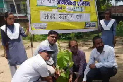 Hardoi News: पौधा लगाना जितना महत्वपूर्ण है उतना ही उसका संरक्षण है आवश्यक-प्रबंधक