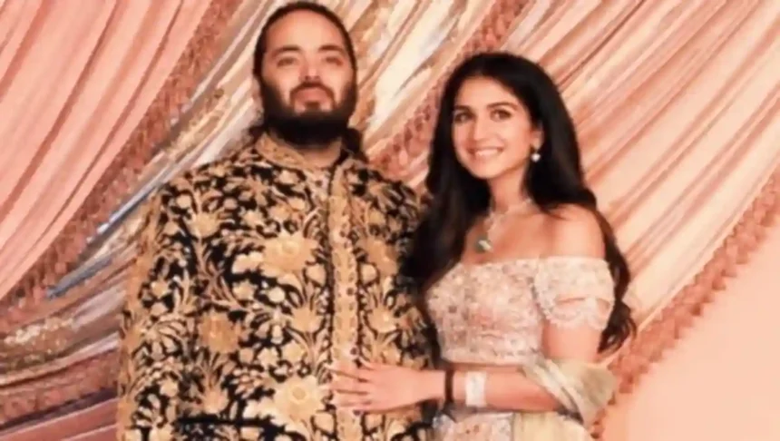Anant-Radhika Wedding: आज मुकेश अंबानी के बेटे अनंत की राधिका मर्चेंट से शादी, लालू यादव अपने परिवार के साथ विवाह में शामिल होने के लिए रवाना