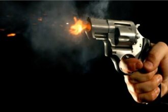 हापुड़ में महिला अधिवक्ता पर फायरिंग, अस्पताल में भर्ती