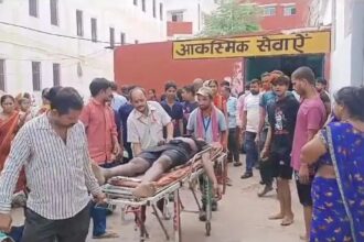 सड़क हादसे में बाइक सवार एक कांवड़िए की मौत, तीन गंभीर रूप से घायल, सकाहा मंदिर में जल चढ़ाकर घर जा रहे थे