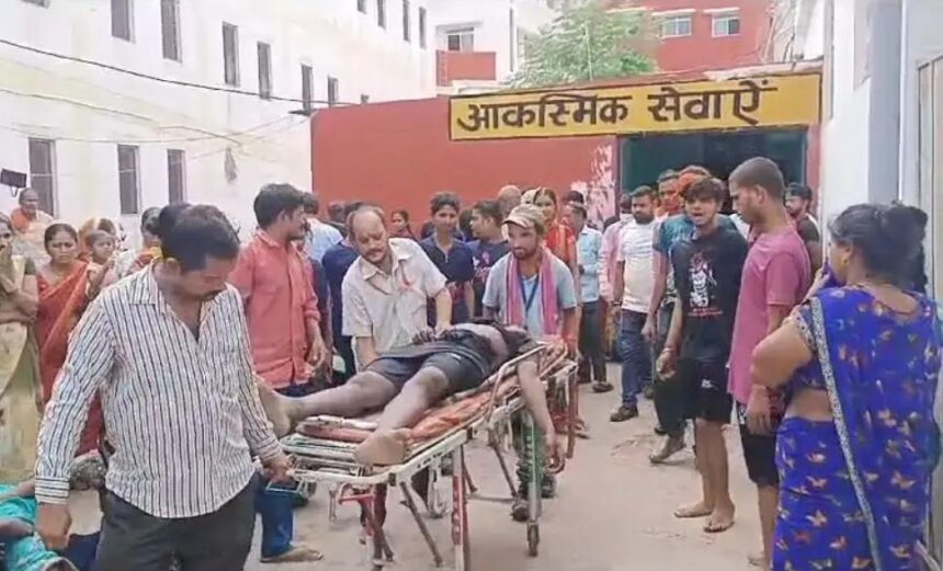 सड़क हादसे में बाइक सवार एक कांवड़िए की मौत, तीन गंभीर रूप से घायल, सकाहा मंदिर में जल चढ़ाकर घर जा रहे थे