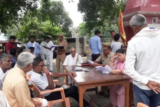 Hardoi : थाना समाधान दिवस में आने वाली शिकायतों को समय सीमा के अंतर्गत निस्तारित करें- आभा चौधरी