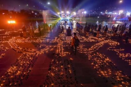 रामलला की प्राण प्रतिष्ठा के बाद पहला दीपोत्सव अयोध्या में, जिसमें 25 लाख से ज्यादा दीपक प्रज्वलित कर बनाया जाएगा एक नया विश्व रिकॉर्ड