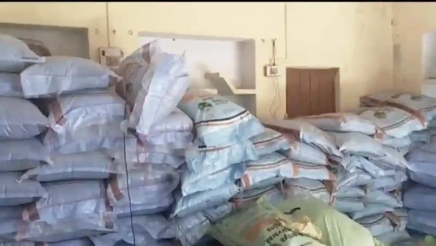 हरदोई में नकली खाद बनाने का कारोबार, केस दर्ज