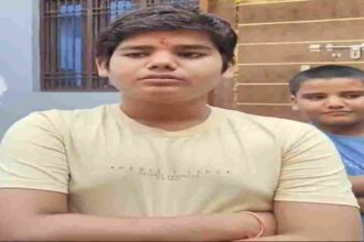 प्रेमानंद महाराज की वीडियो देख प्रभावित हुआ आगरा का दसवीं क्लास का छात्र, घर छोड़ चला संत बनने