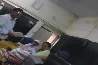 हरदोई में डीपीआरओ ऑफिस में वेतन स्लिप के नाम पर मांगी 500 रुपए की घूस