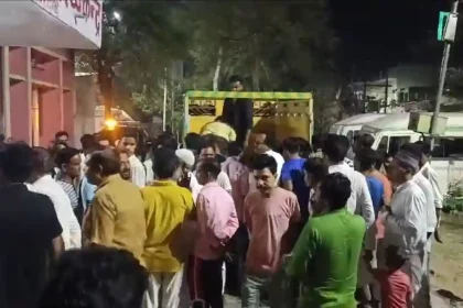 हरदोई में बड़ा सड़क हादसा: मल्लावां क्षेत्र में बोलेरो और बस की आमने-सामने टक्कर में 5 की मौत, 4 घायल