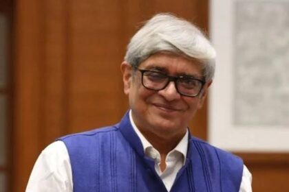 प्रधानमंत्री मोदी की आर्थिक सलाहकार परिषद के अध्यक्ष पद्मश्री अर्थशास्त्री बिबेक देबरॉय का निधन, 69 वर्ष की आयु में ली आखिरी सांस