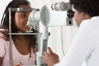 Hardoi News: निःशुल्क नेत्र चिकित्सा शिविर का हुआ आयोजन