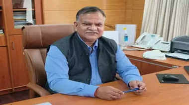 मुख्य सचिव ने सभी जिलों के डीएम के साथ की वीडियो कॉन्फ्रेंसिंग, कल्याणकारी योजनाओं का लाभ नहीं पाने वाले परिवार को चिन्हित करने के आदेश