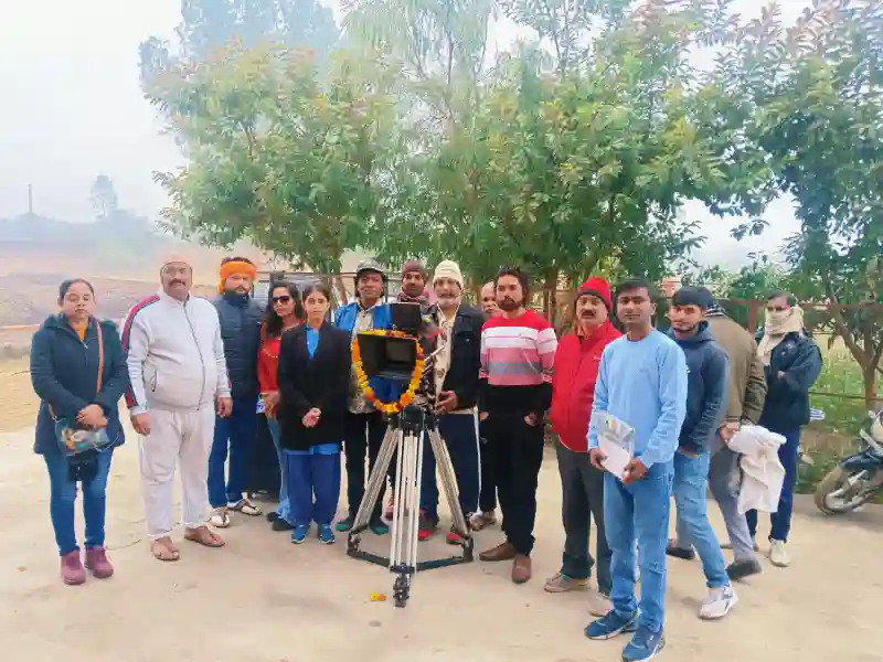 आज लखनऊ में हिन्दी वेब सीरीज “लिव इन रिलेशनशिप” का हुआ शुभ मुहूर्त