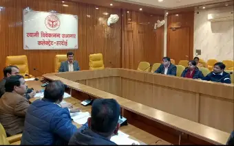 Hardoi News: बच्चों के पोषण संबंधी कार्यों में किसी भी स्तर की लापरवाही बर्दाश्त नहीं की जायेगी:-जिलाधिकारी