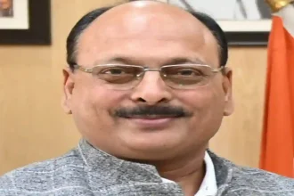 दिल्ली के कर्तव्य पथ पर निकलने वाली यूपी की झांकी होगी “दिव्य और भव्य महाकुंभ” पर आधारित, झांकी में गूंजेगा राष्ट्रवादी कवि वीरेन्द्र वत्स का लिखा गीत