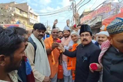 प्रयागराज महाकुंभ 2025 मानवता की मिसाल: महाकुंभ भगदड़ में मुस्लिमों ने मदद के लिए खोलीं मस्जिदें