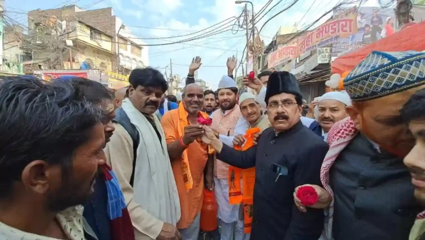 प्रयागराज महाकुंभ 2025 मानवता की मिसाल: महाकुंभ भगदड़ में मुस्लिमों ने मदद के लिए खोलीं मस्जिदें