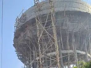 गाजियाबाद में निर्माणाधीन पानी की टंकी की शटरिंग गिर गई, मलबे में दबे कई मजदूर