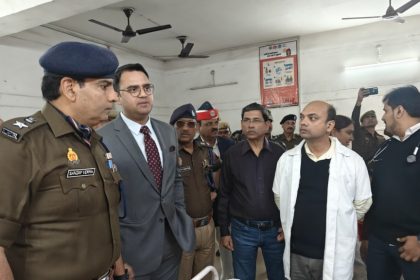 इटावा में संगम स्नान से लौट रही बस दुर्घटनाग्रस्त: बस और ट्रक में टक्कर, 2 महिलाओं की मौत, 21 घायल