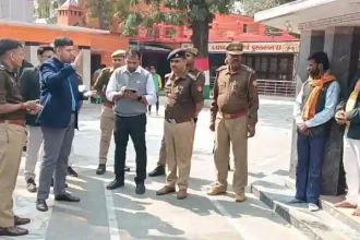 महराजगंज में महाशिवरात्रि की तैयारियों का डीएम-एसपी ने लिया जायजा