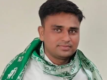 बुलंदशहर में घर के बाहर खड़े रालोद नेता अमित चौधरी को आया हार्ट अटैक, मौत