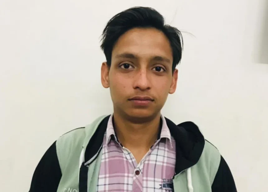 Hardoi News: यूपी बोर्ड की 12वीं की परीक्षा में सिद्धार्थ कुमार दीक्षित ने पाली क्षेत्र में किया टॉप