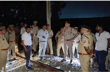 हरदोई में दो ट्रेनों को पटरी से उतारने की कोशिश नाकाम, लोको पायलटों की सतर्कता से बड़ा हादसा टला