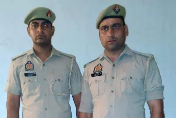 Hardoi News: फ्री में खरबूजा लेना दो पुलिसकर्मियों को पड़ा महंगा, एसपी ने किया निलंबित, केस भी दर्ज