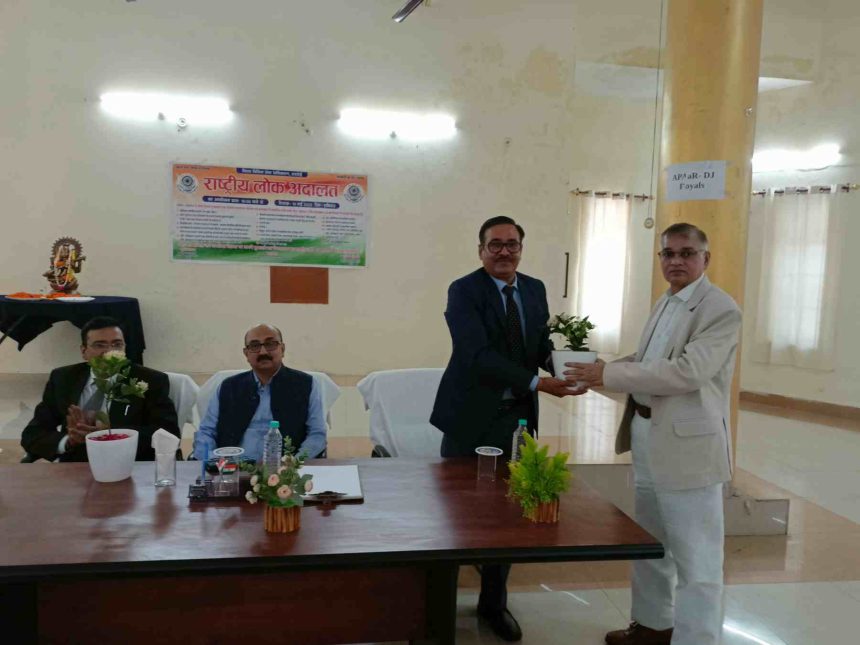 हरदोई में राष्ट्रीय लोक अदालत के माध्यम से कुल 2,83,084 मामलों का हुआ निस्तारण