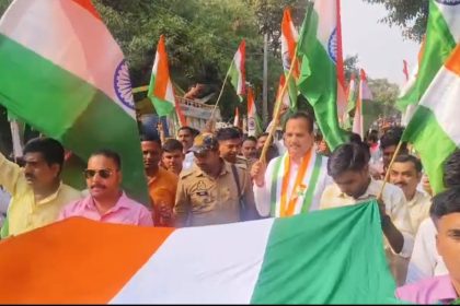Hardoi News: सेना के पराक्रम और शौर्य के सम्मान में निकाली गई तिरंगा यात्रा