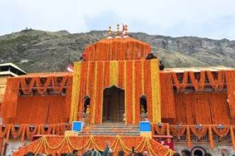 शुभ मुहूर्त में खुले भगवान बद्रीनाथ के कपाट, आस्था और भक्ति का उमड़ा सैलाब