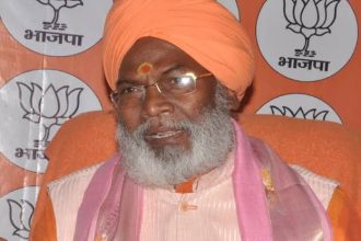 उन्नाव से बीजेपी सांसद साक्षी महाराज का पाकिस्तान पर तीखा बयान: कहा-'कुछ समय बाद लोग कहेंगे पाकिस्तान भी हुआ करता था'