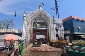 Bahraich News : मसूद गाजी की दरगाह पर मेले पर प्रशासनिक रोक जारी, हाईकोर्ट से भी नहीं मिली राहत