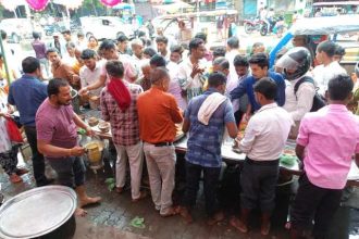 Hardoi News: तीसरे बड़े मंगल पर नगर सहित ग्रामीण क्षेत्रों में गूंजे बजरंगबली के जयकारे