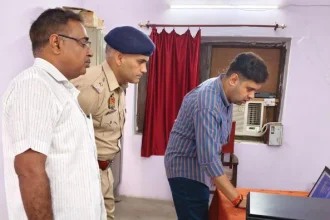 Hardoi News: आरओ/एआरओ परीक्षा शांतिपूर्वक संपन्न, जिलाधिकारी व पुलिस अधीक्षक ने किया परीक्षा केंद्रों का भ्रमण