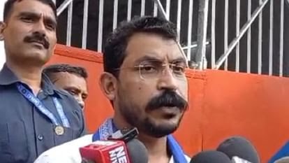 मेरठ जेल पहुंचे सांसद चंद्रशेखर, राष्ट्रीय महासचिव से मिले, दी चेतावनी- रिहा नहीं किया तो करेंगे ये काम