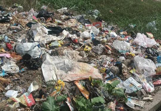 Hardoi News: स्वच्छता अभियान को पलीता लगाती नगर पालिका बिलग्राम, जगह-जगह कूड़ा जमा होने से बीमारियों का बढ़ रहा खतरा