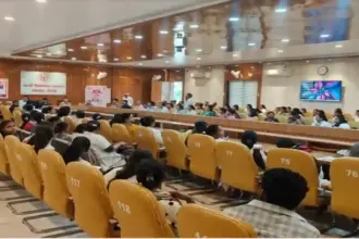 हरदोई जिला प्रशासन की नई पहल संस्थानो के पास तैनात होंगे पुलिसकर्मी महिला सुरक्षा होगी प्राथमिकता