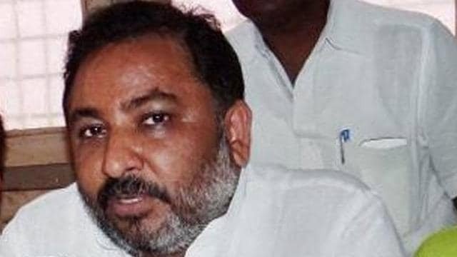 यूपी के परिवहन राज्य मंत्री के खिलाफ गैर जमानती वारंट जारी,10 साल पुराने मामले में...