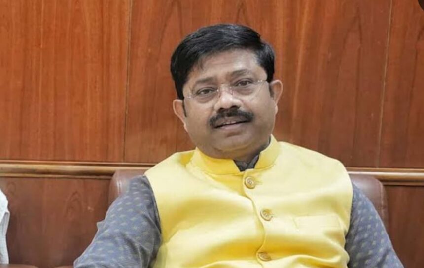 मंत्री नंद गोपाल नंदी का बड़ा ऐलान, ढाई लाख के शहरी आवास का रजिस्ट्रेशन अब सिर्फ ₹500 रुपए में…